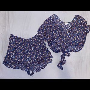 American Eagle floral matching shorts set